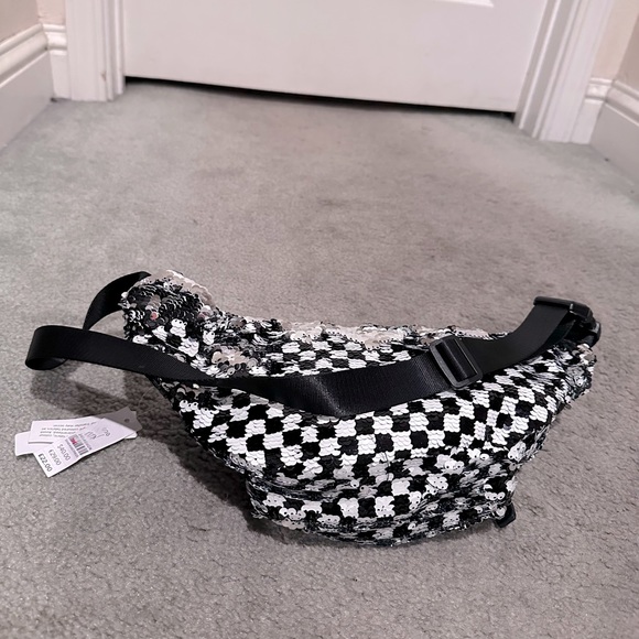 Top Shop Sequined Belt Bag - NWTS! - Picture 2 of 2